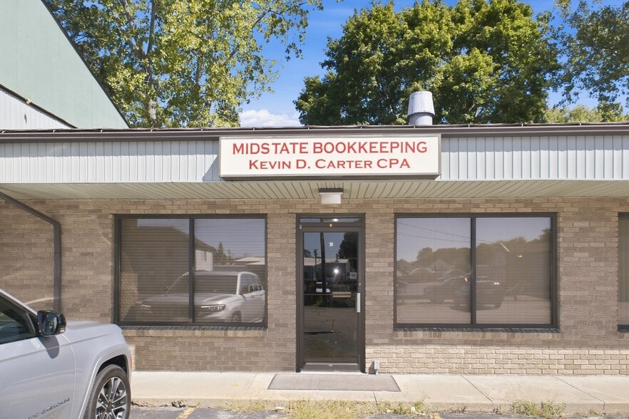 More Photos Of 53 Providence St, West Warwick Restaurant For Sale