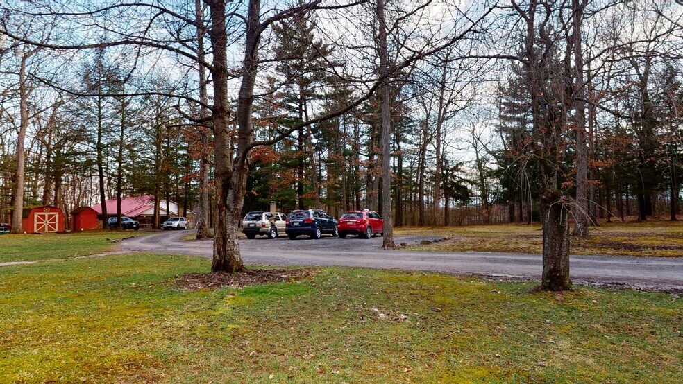 More Photos Of 42 Staley Drive, Morgantown Apartments For Sale