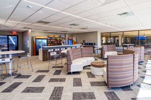 More Photos Of 2200 S Service Rd, Dallas Unknown For Lease