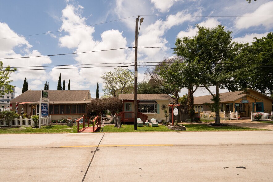 More Photos Of 706 Bradford Ave, Kemah Land For Sale