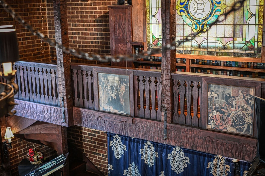 More Photos Of 1272 SW Fillmore St, Topeka Hospitality For Sale