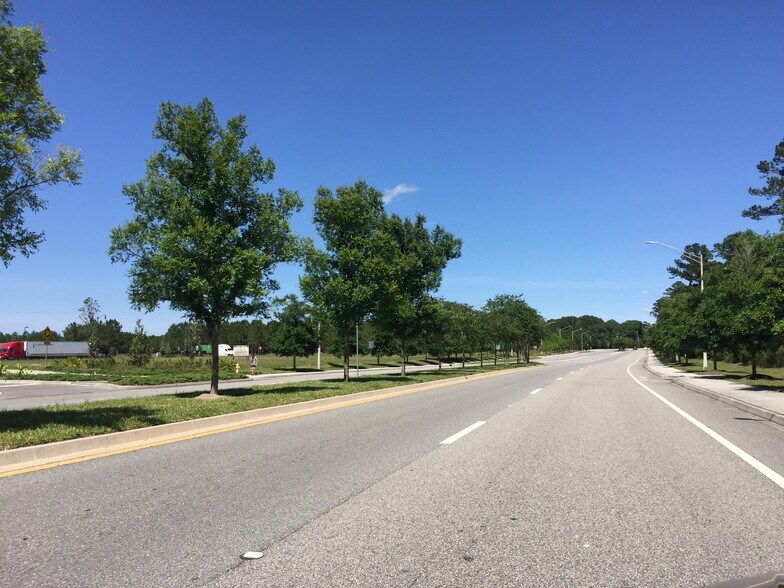 More Photos Of 0 Max Leggett Pky, Jacksonville Land For Sale