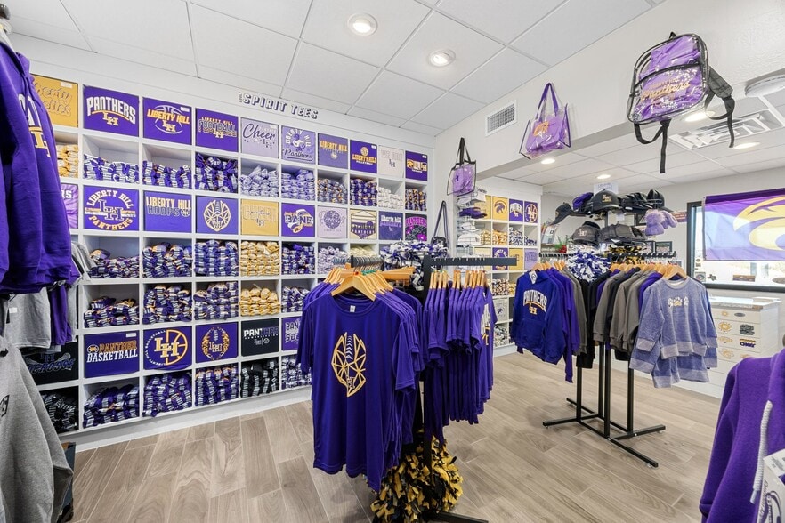 More Photos Of 14262 W State Highway 29, Liberty Hill General Retail For Sale