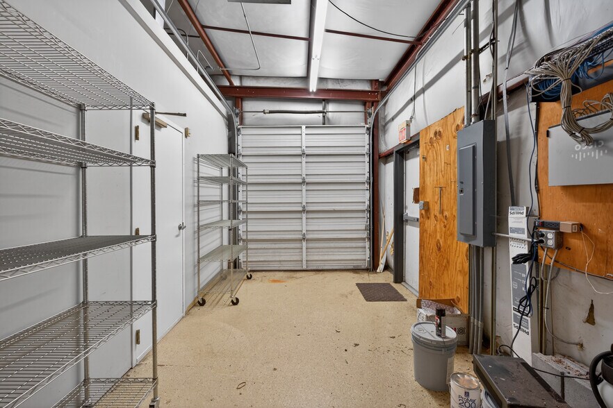 More Photos Of 1313-A Miller Rd, Greenville Office For Lease