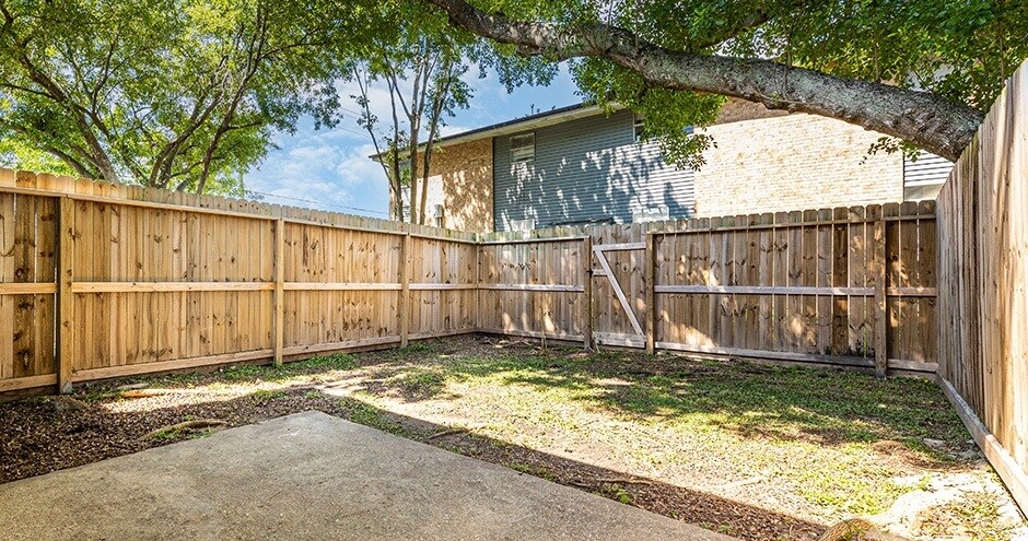 More Photos Of 5301 FM 517 Rd E, Dickinson Apartments For Sale