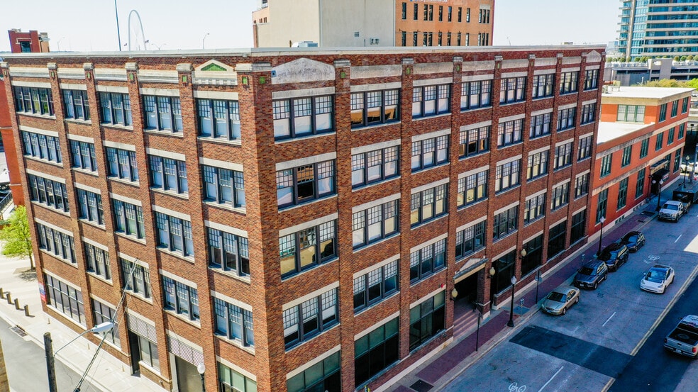 More Photos Of 2001 N Lamar St, Dallas Loft Creative Space For Lease