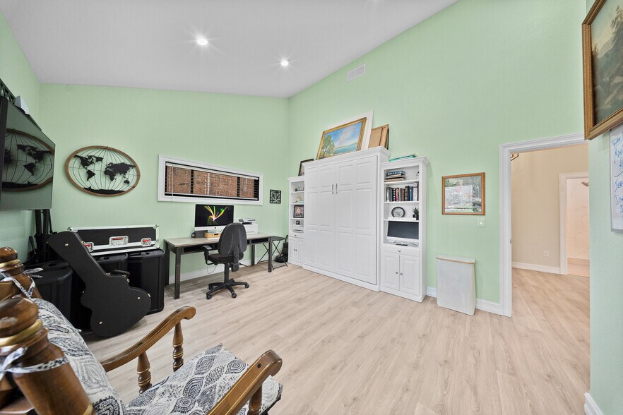 More Photos Of 325 Sinking Rd, Argillite Hospitality For Sale