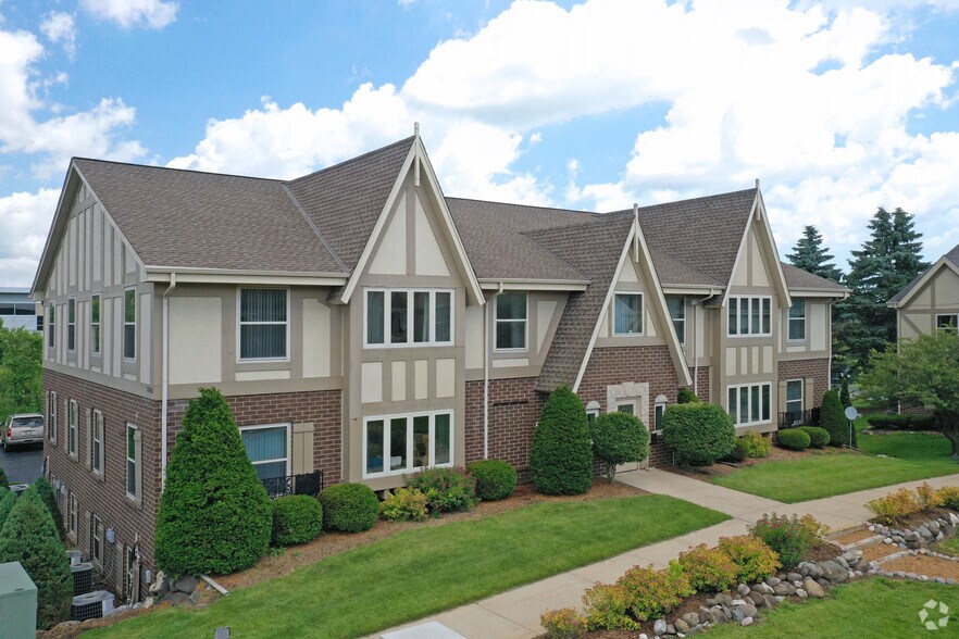 More Photos Of 11518 N Port Washington Rd, Mequon Office For Lease