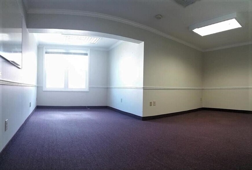 More Photos Of 130 Almshouse Rd, Richboro Office For Lease