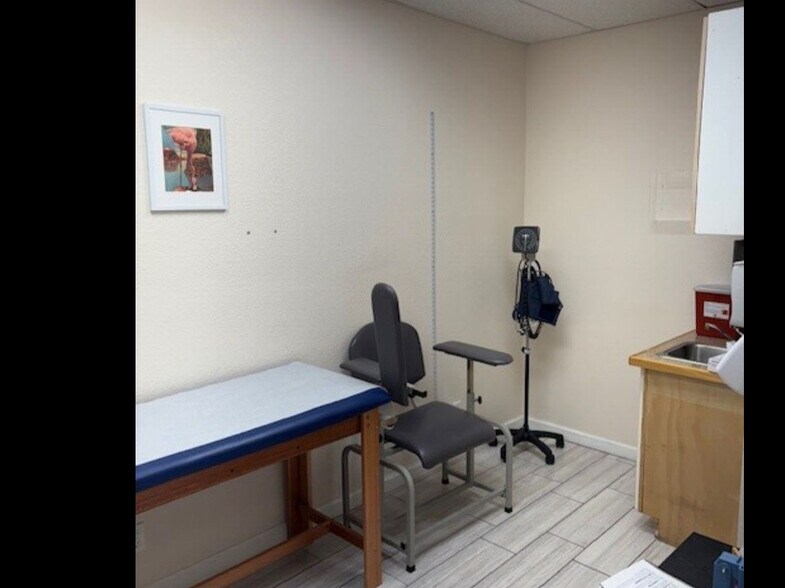 More Photos Of 2000 N Federal Hwy, Pompano Beach Medical For Lease