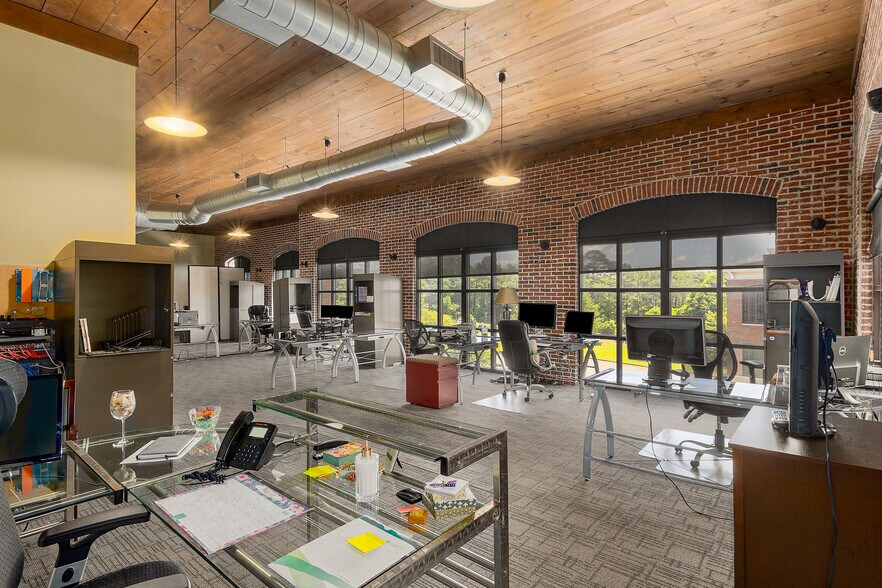 More Photos Of 918 Holcomb Bridge Rd, Roswell Loft Creative Space For Sale