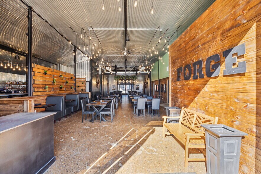 More Photos Of 132 Louisiana St, Celina Restaurant For Sale