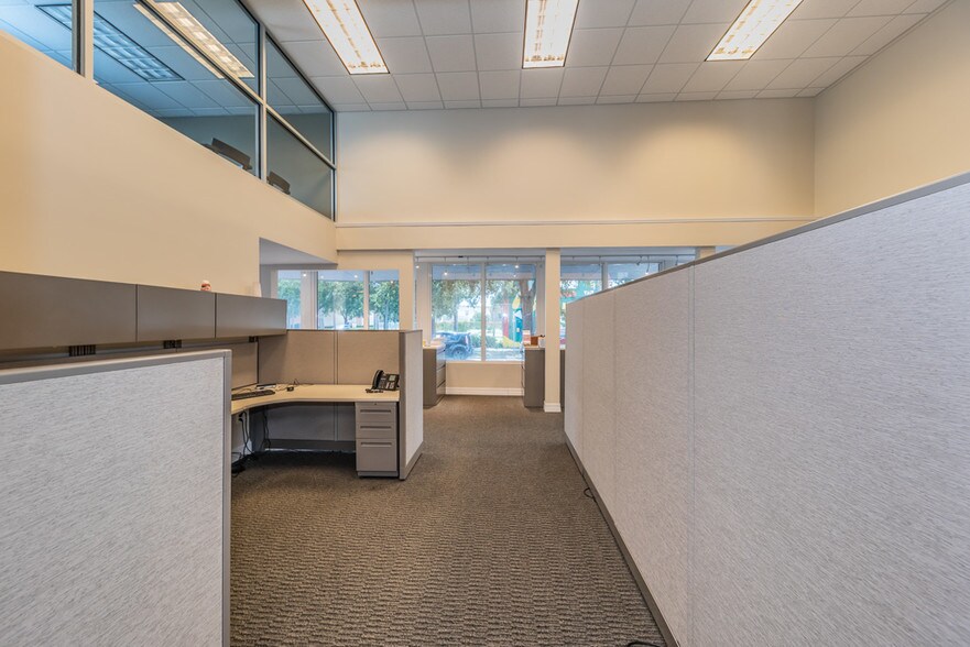 More Photos Of 1663 1st Ave S, Saint Petersburg Office Residential For Lease