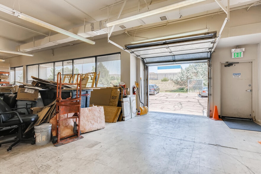 More Photos Of 7070 S Tucson Way, Englewood Flex For Lease