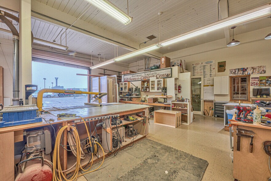 More Photos Of 805-815 Broadway Ave, Seaside Storefront For Sale