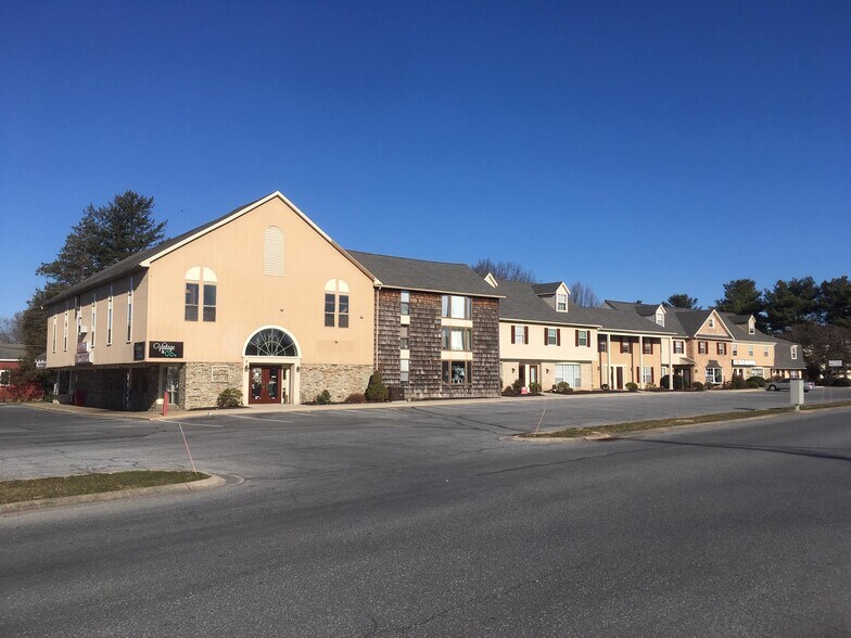 Primary Photo Of 3545 Marietta Ave, Lancaster Apartments For Lease