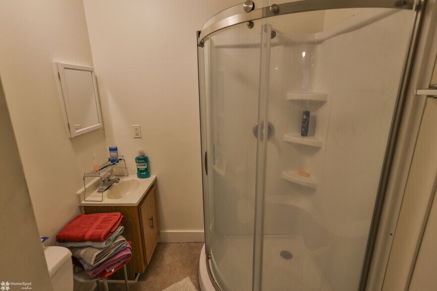 More Photos Of 38 W Central Ave, Bangor Apartments For Sale