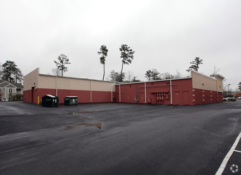 More Photos Of 8421 Dorchester Rd, North Charleston General Retail For Lease