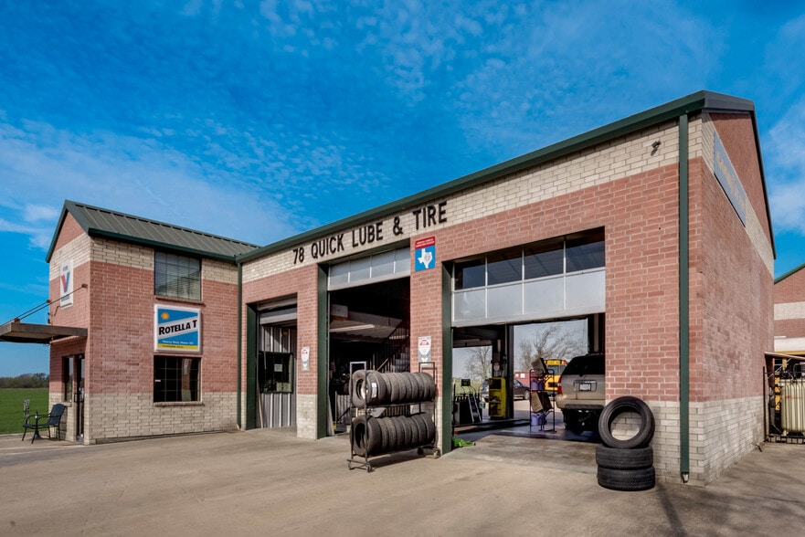More Photos Of 712 State Highway 78 S, Farmersville Auto Repair For Sale