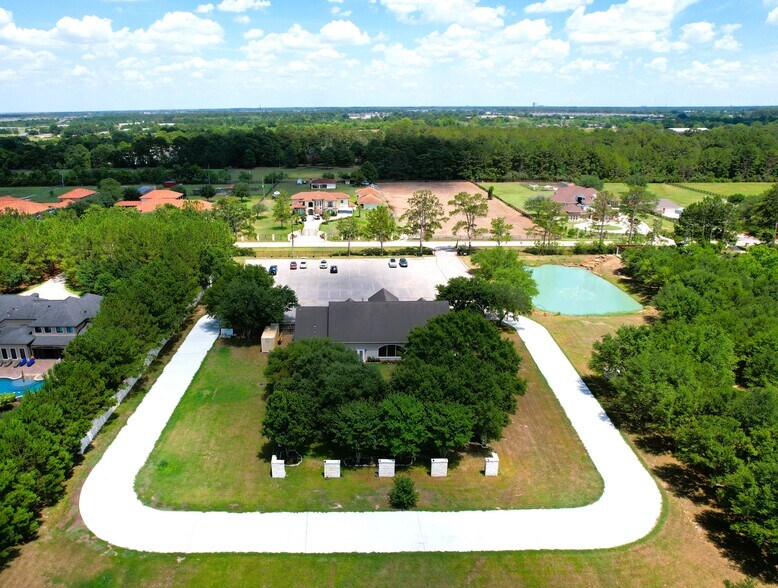 More Photos Of 17011 Steinhagen Rd, Cypress Lodge Meeting Hall For Sale