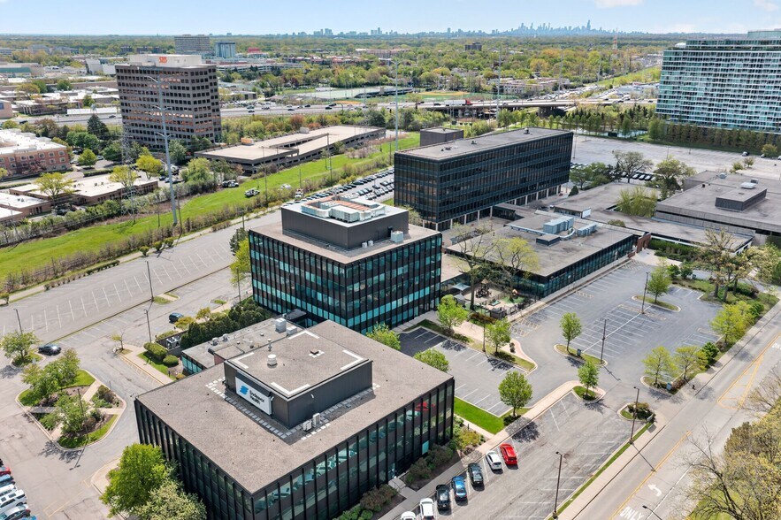 More Photos Of 9933 Woods Dr, Skokie Office For Lease