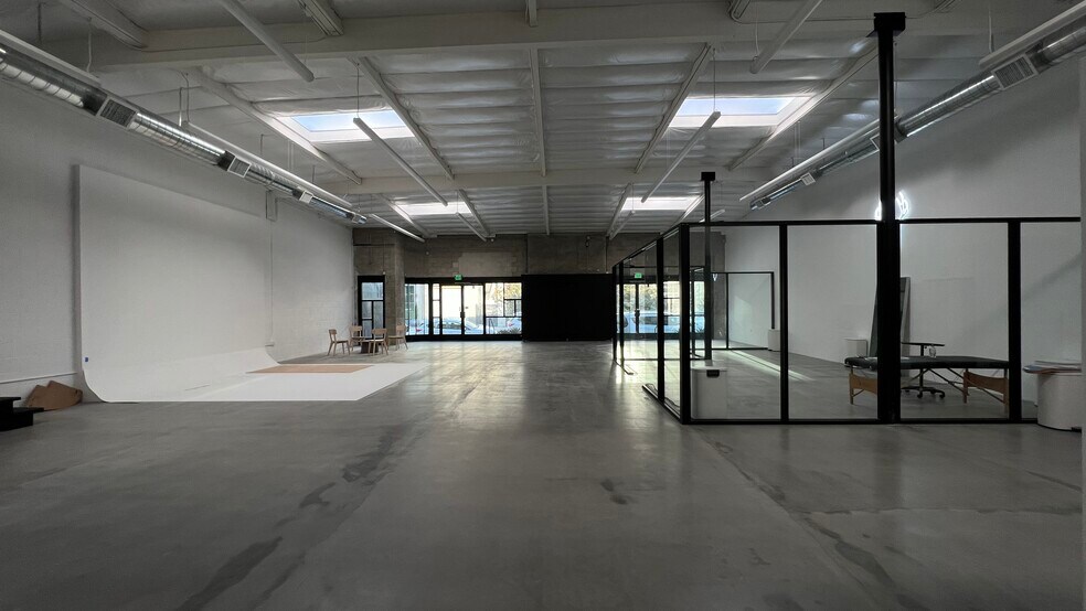 More Photos Of 683 Imperial St, Los Angeles Storefront Retail Office For Lease