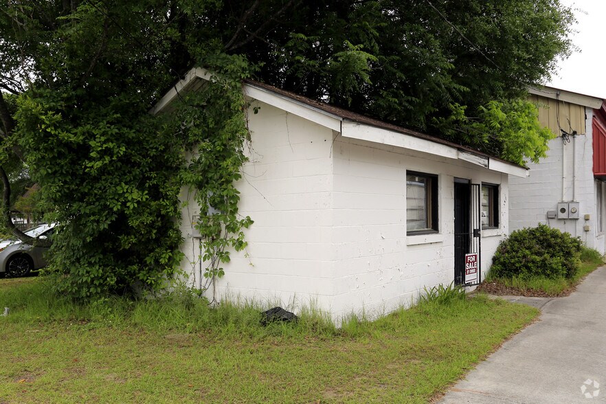More Photos Of 589 S Green St, Ridgeland Office For Sale