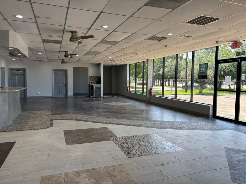 More Photos Of 5203-5205 Broadway St, Pearland Storefront Retail Office For Sale