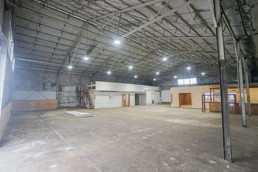 More Photos Of 121 N Gateway Dr, Madera Freestanding For Sale