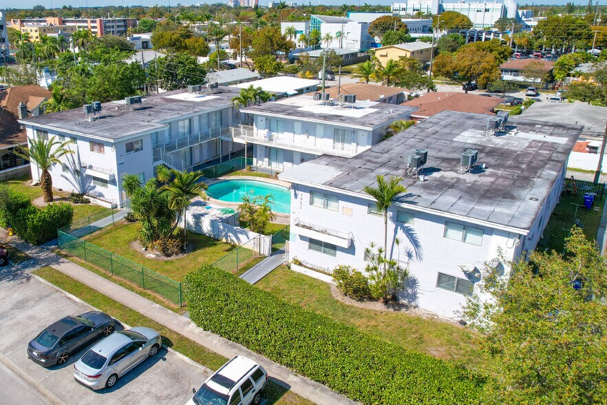 More Photos Of 1951 NE 167th St, North Miami Beach Apartments For Sale