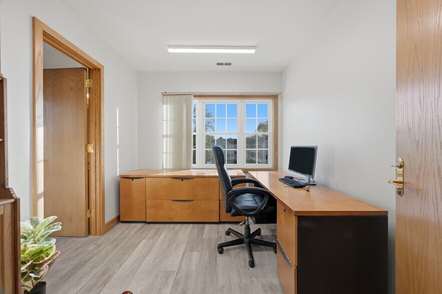 More Photos Of 123 Elm St, Old Saybrook Medical For Sale