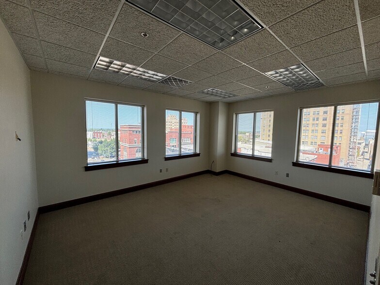 More Photos Of 21 SE 3rd St, Evansville Office For Lease