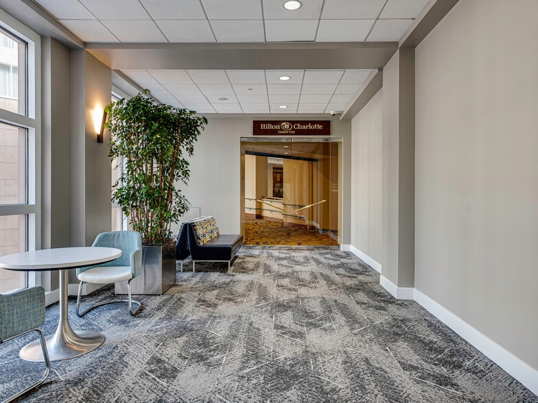 More Photos Of 301 S College St, Charlotte Office For Lease