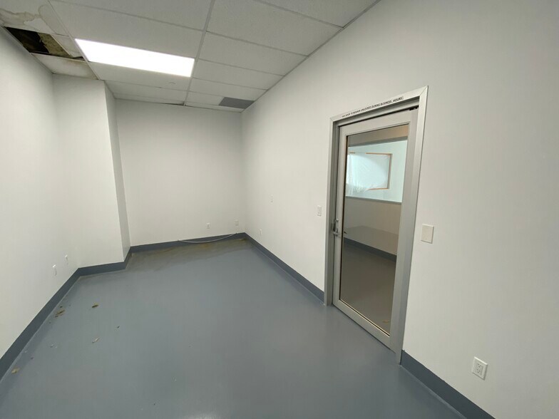 More Photos Of 1243 S Olive St, Los Angeles Apartments For Lease