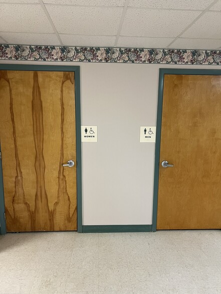 More Photos Of 289 SW Range St, Madison Medical For Lease