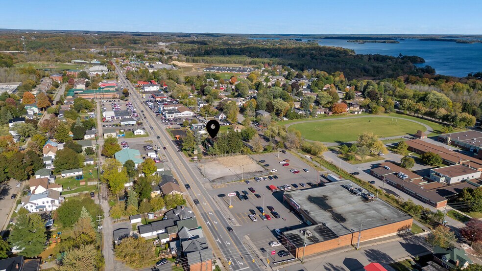 More Photos Of 389 King St E, Gananoque Office For Sale