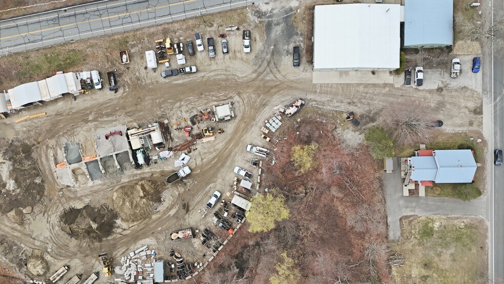 More Photos Of 327 West St, West Hatfield Warehouse For Lease