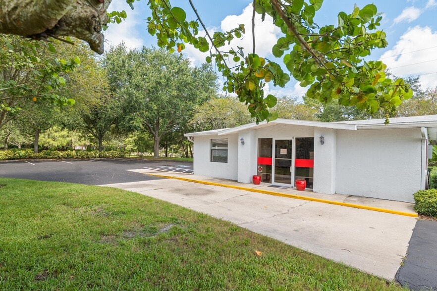 More Photos Of 3150 N McMullen Booth Rd, Clearwater Land For Sale