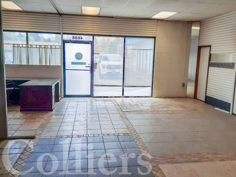 More Photos Of 4684-4688 W Chinden Blvd, Boise Freestanding For Lease