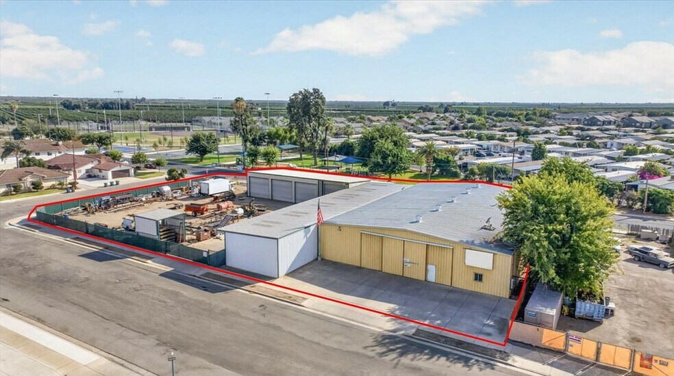 More Photos Of 149 Ashland ave, Lindsay Industrial For Sale