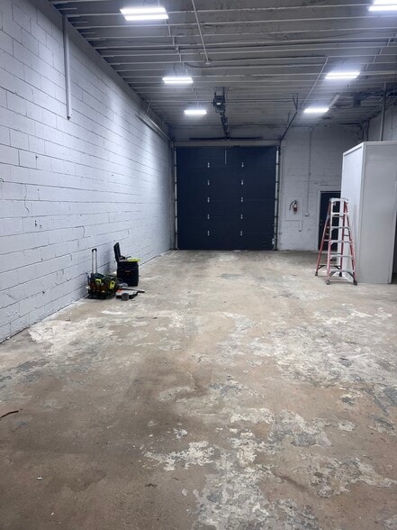 More Photos Of 301 E Ayre St, Wilmington Warehouse For Lease