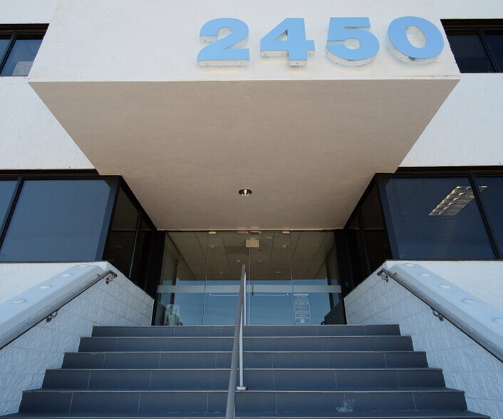 More Photos Of 2450 NASA Pky, Houston Office For Lease