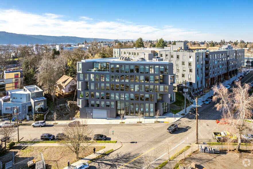 More Photos Of 3303 N Mississippi Ave, Portland Office For Lease