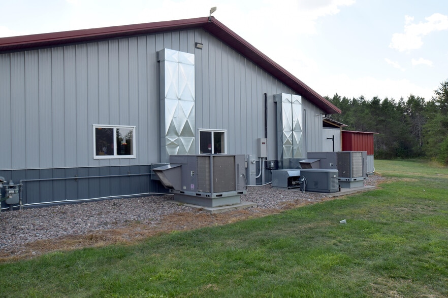 More Photos Of N7625 Parkway Rd, Crivitz Restaurant For Sale