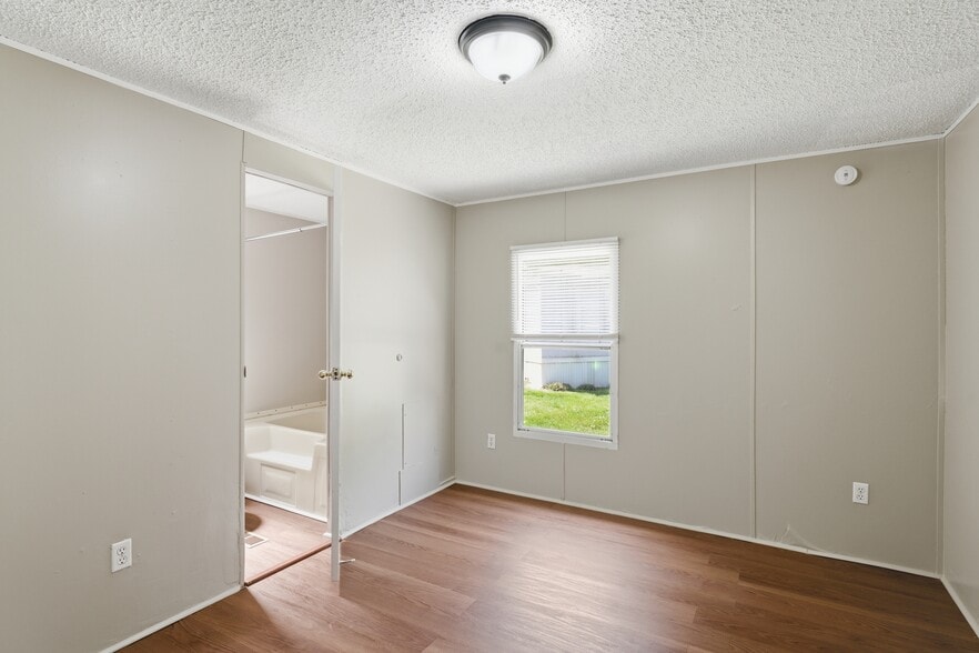 More Photos Of 759 Hillvale Rd, Andersonville Manufactured Housing Mobile Home Park For Sale