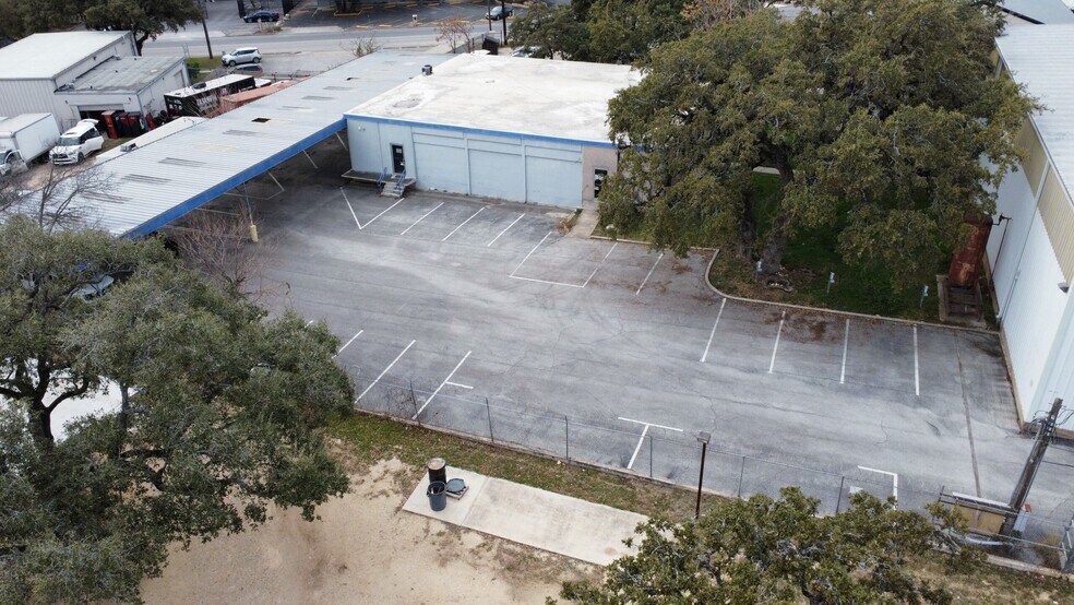 More Photos Of 15562 Capital Port Dr, San Antonio Warehouse For Lease