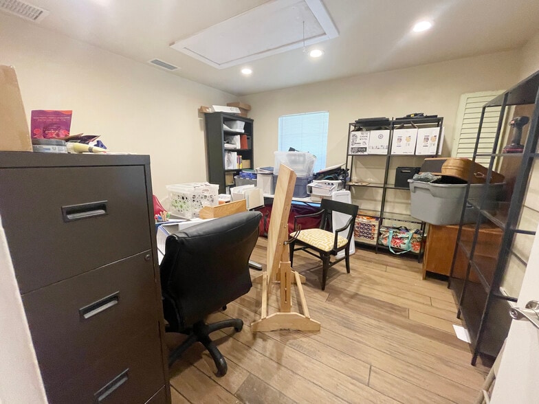 More Photos Of 21848 S County Road 325, Hawthorne Restaurant For Sale