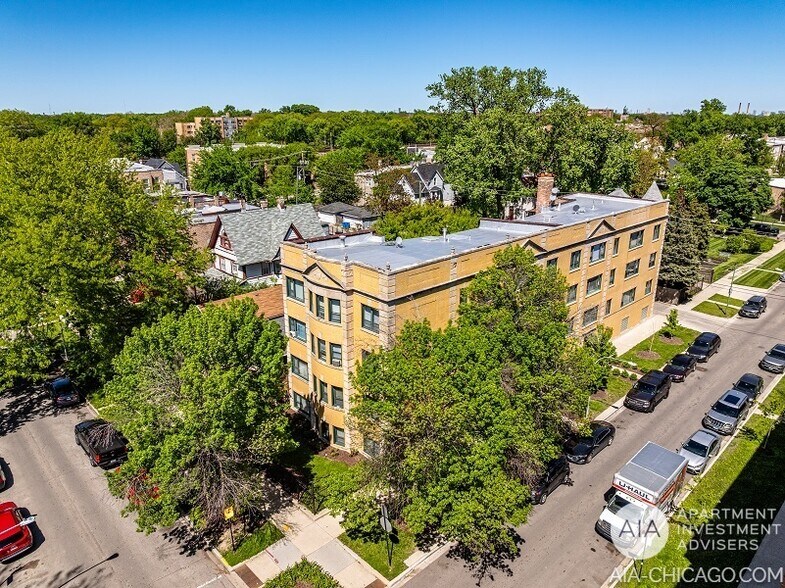 More Photos Of 235 N Mason Ave, Chicago Apartments For Sale