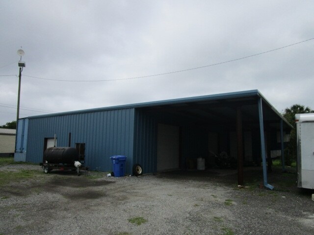 More Photos Of 4805 S 50th St, Tampa Industrial For Lease