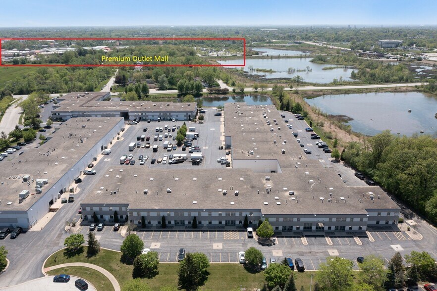 More Photos Of 1585 Beverly Ct, Aurora Warehouse For Lease